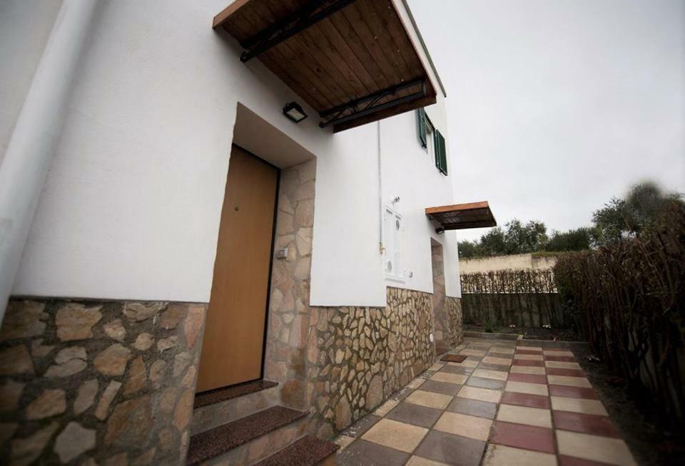 Casale Delle Piane Bed & Breakfast Matera Bagian luar foto