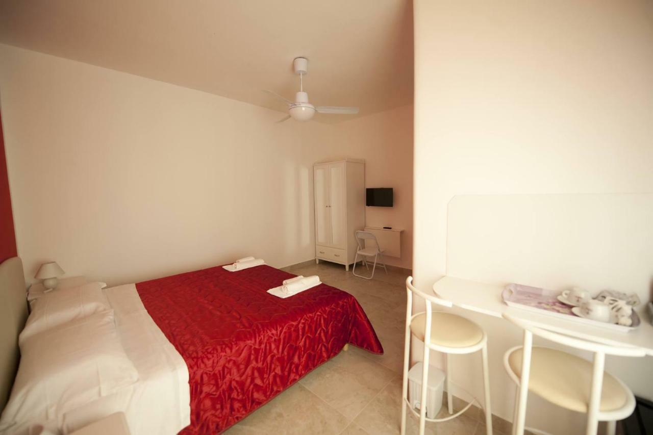 Casale Delle Piane Bed & Breakfast Matera Bagian luar foto